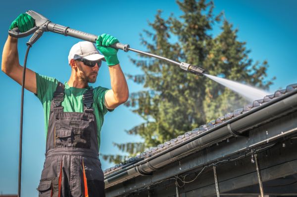 Cost of Gutter Washing in Manteca
