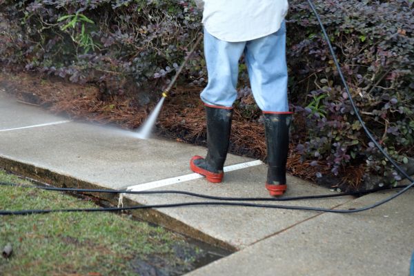 Cost of Sidewalk Washing in Manteca