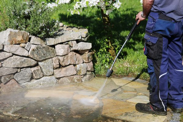Cost of Stone Pressure Washing in Manteca