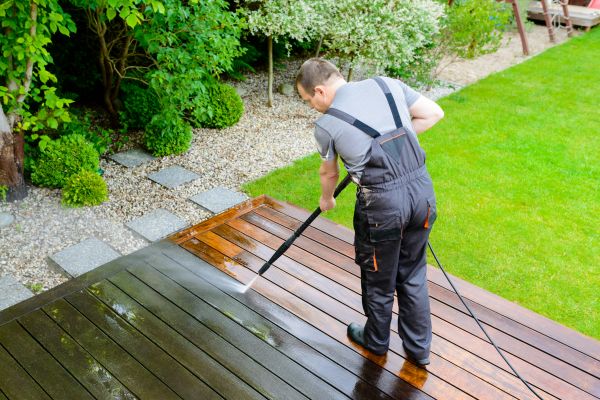 Cost of Deck And Patio Cleaning in Manteca