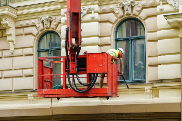 Cost of Building Power Washing in Manteca