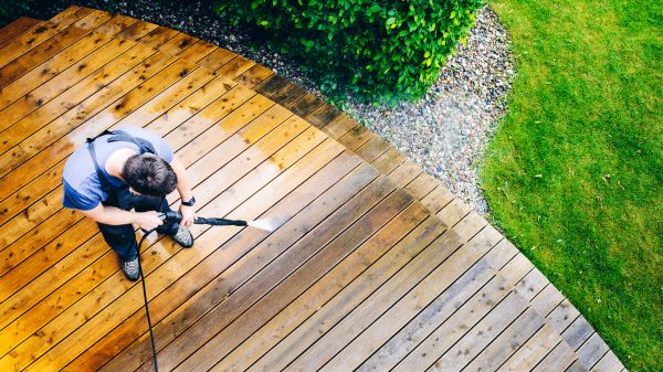 Deck Pressure Cleaning in Manteca